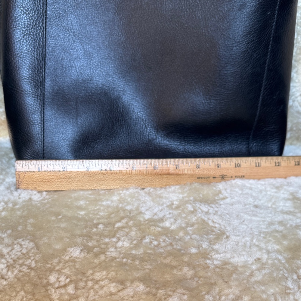 Madewell Midnight Black Tote - Picture 8 of 11